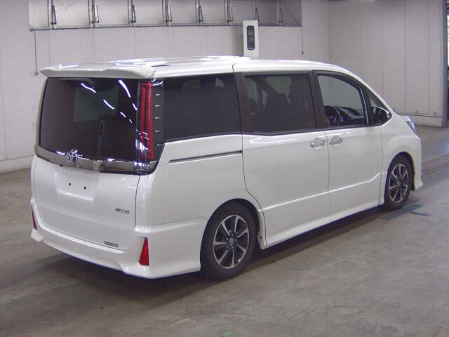 2020 Toyota Noah SI WXB 2 auction photo 5