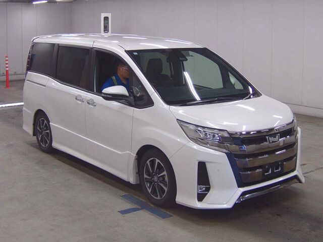 2020 Toyota Noah SI WXB 2 Japan auction vehicle