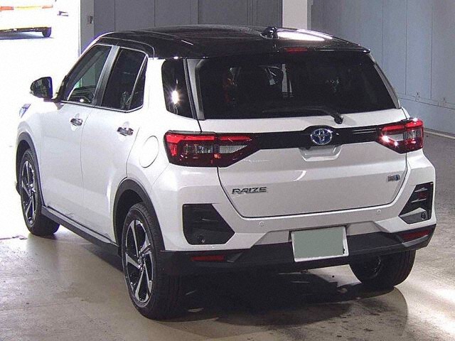 2026 Toyota Raize Hybrid Z auction photo 2