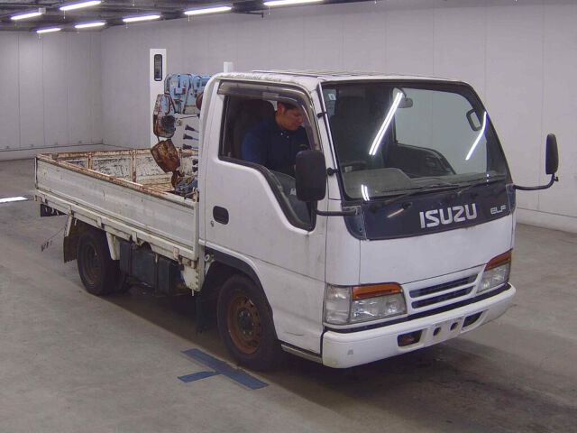 Japan Auction Vehicles 8 1996 Isuzu Elf auction photo