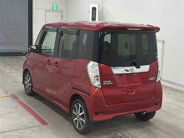 2018 Nissan Dayz Roox ハイウェイスターGターボ auction photo 2