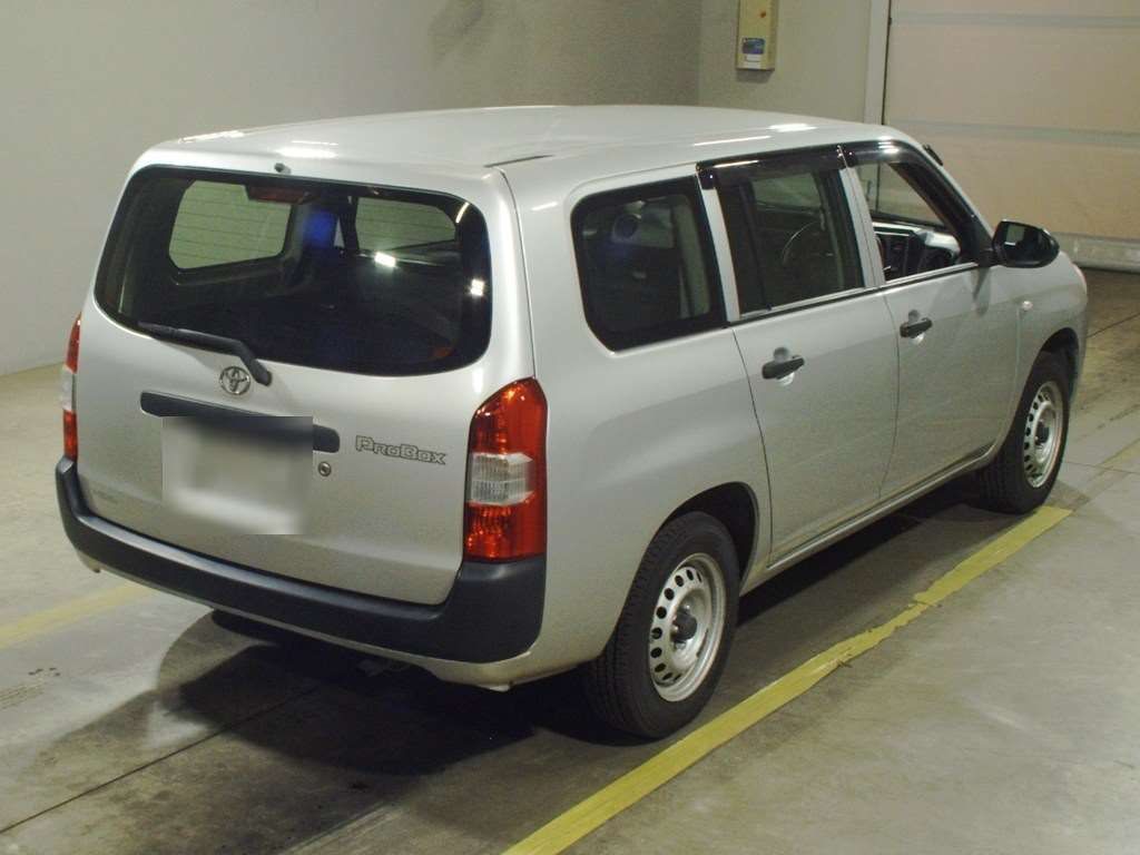 2020 Toyota Probox DX Comfort 4WD auction photo 2