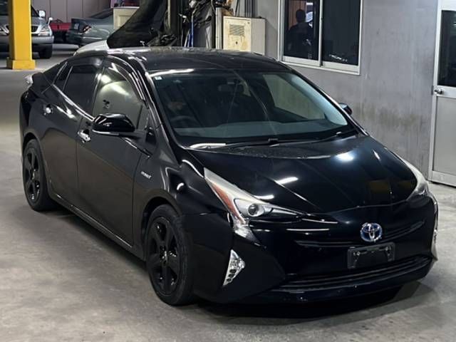 2016 Toyota Prius Sツーリングセレクション auction photo 4