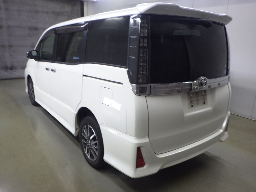 2015 Toyota Voxy 4WD ZS煌 7人 auction photo 5