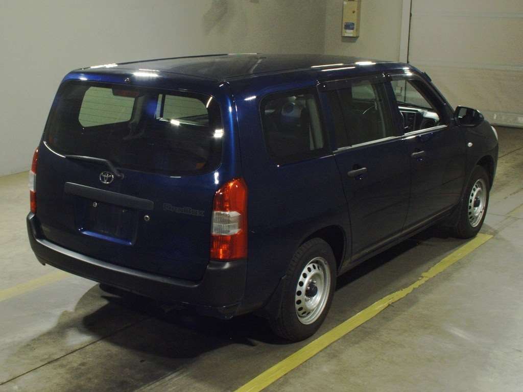 2021 Toyota Probox DXコンフォート 4WD auction photo 2