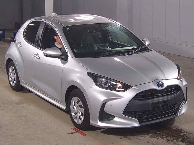 Japan Auction Vehicles 8 2021 Toyota Yaris Hybrid X auction photo