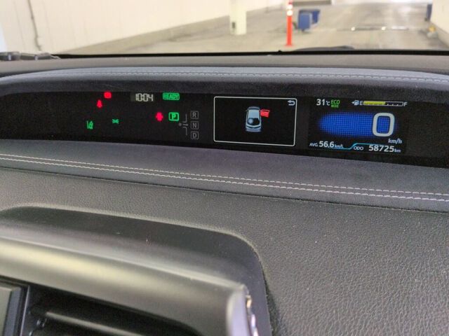 2020 Toyota Prius PHEV S GRスポーツ auction photo 6