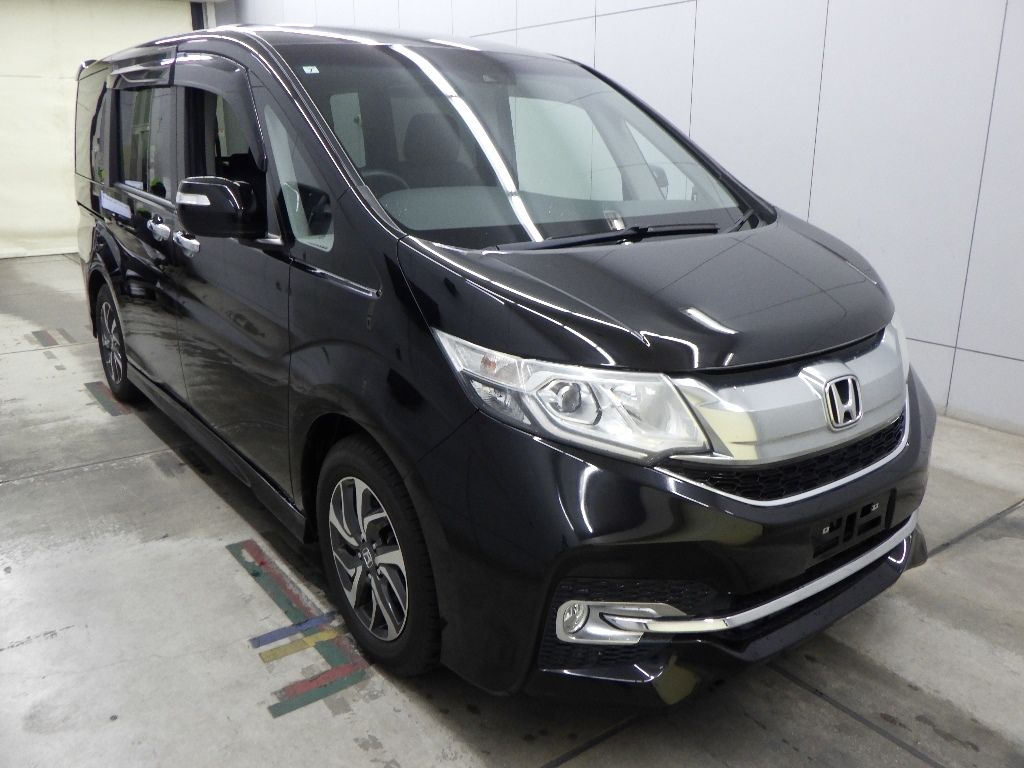 2017 Honda Stepwgn Honda 8 Japan auction vehicle