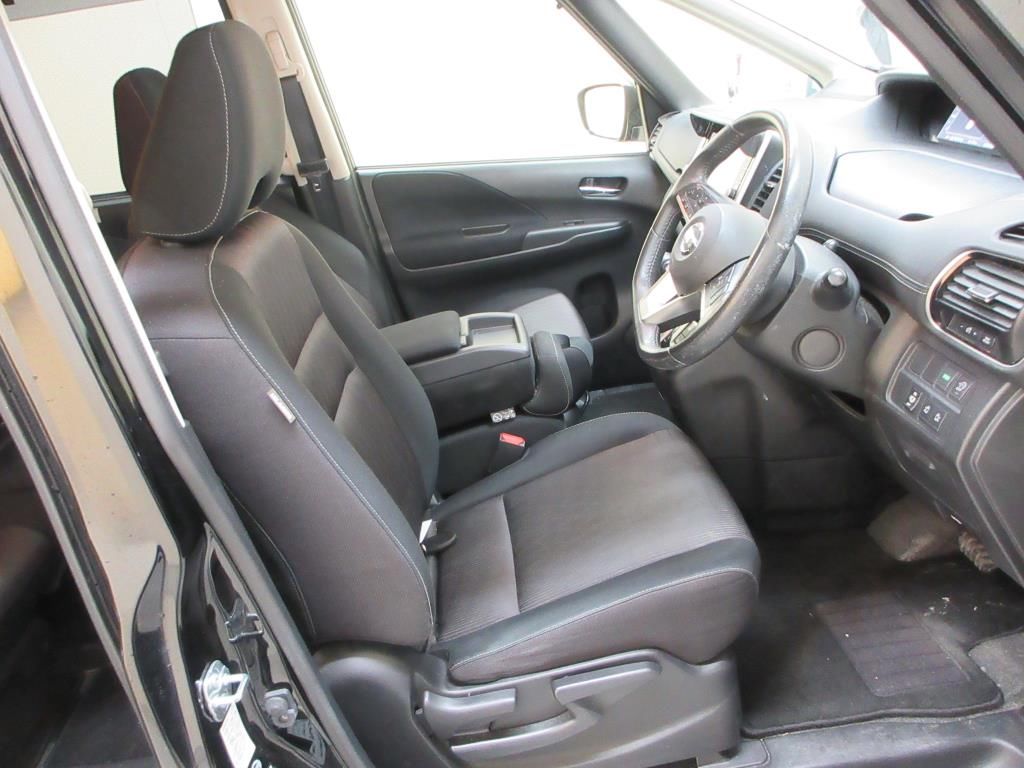 2017 Nissan Serena ハイウェイスタープロパイロットエディション auction photo 6