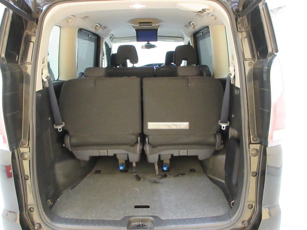 2017 Nissan Serena ハイウェイスタープロパイロットエディション auction photo 9