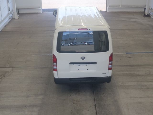 2015 Toyota Hiace バン 1.25t DX ロング auction photo 3