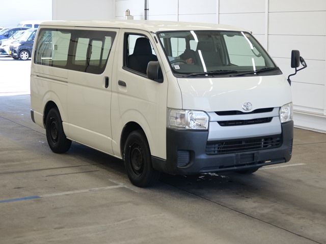 2015 Toyota Hiace バン 1.25t DX ロング Japan auction vehicle
