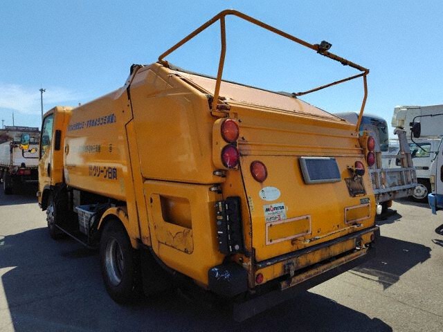 2007 Isuzu Elf Packer auction photo 2