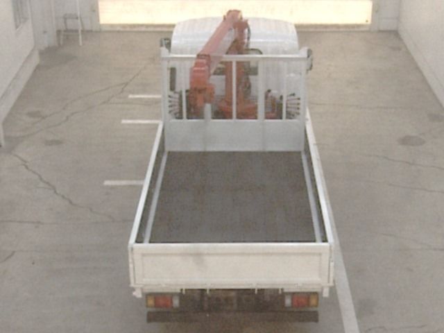 2013 Isuzu Elf With crane auction photo 3