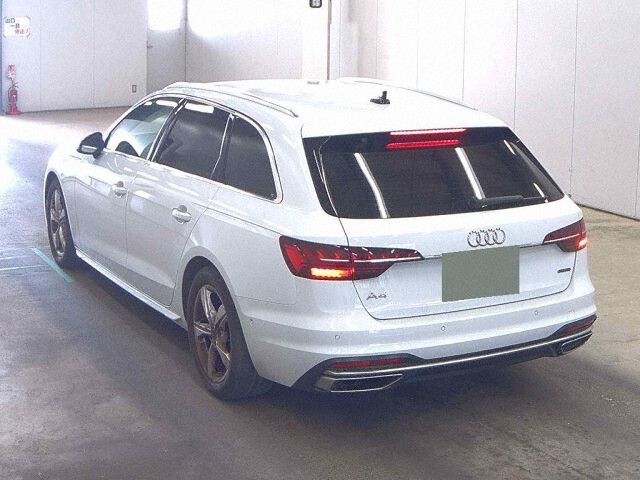 2023 Audi A4 Avant 40TDIクワトアドバ 4WD auction photo 2