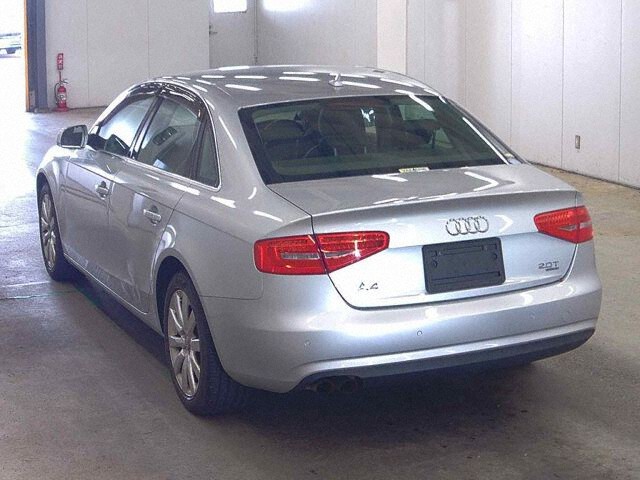 2013 Audi A4 2.0TFSIクワトロ 4WD auction photo 2