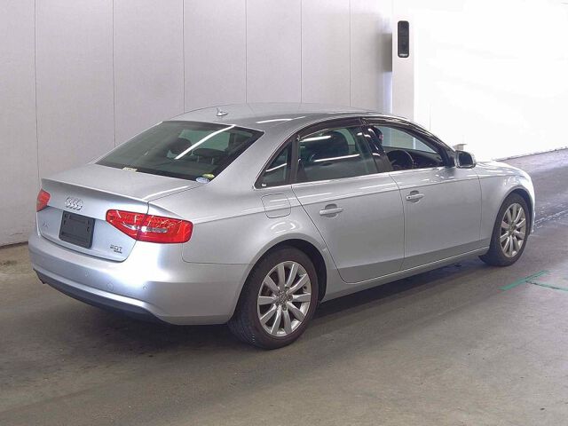 2013 Audi A4 2.0TFSIクワトロ 4WD auction photo 5