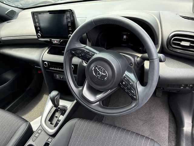 2023 Toyota Yaris Cross Z auction photo 3