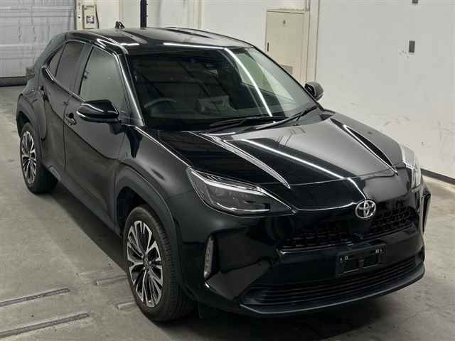 Japan Auction Vehicles 10 2023 Toyota Yaris Cross Z auction photo