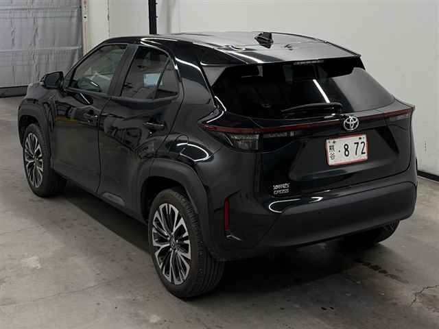 2023 Toyota Yaris Cross Z auction photo 2