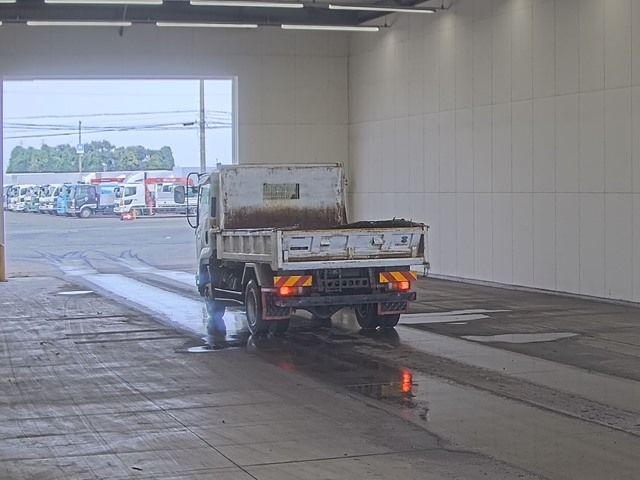 2012 Isuzu Forward dump auction photo 2