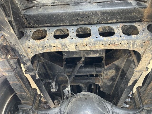 2012 Isuzu Forward dump auction photo 14