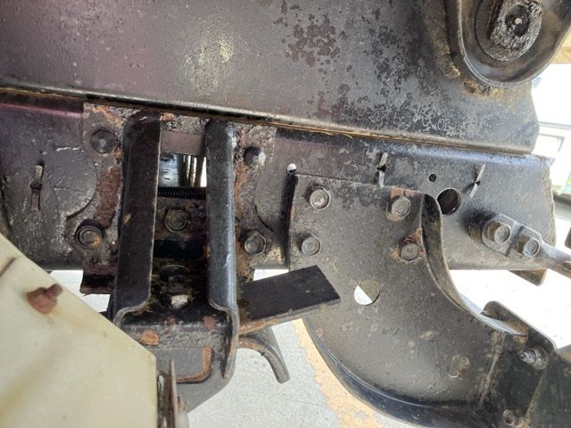 2012 Isuzu Forward dump auction photo 13