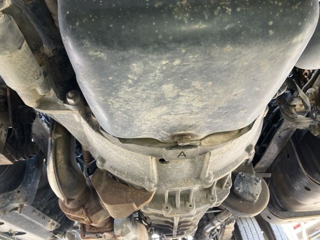 2012 Isuzu Forward dump auction photo 10