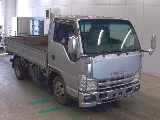 2008 Isuzu Elf Japan auction vehicle