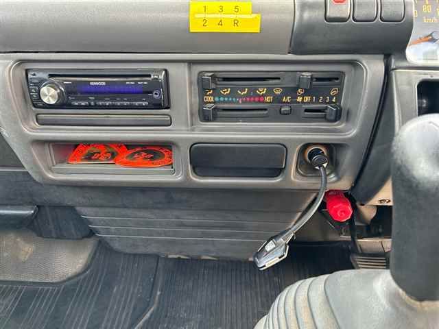 1999 Isuzu Elf auction photo 6