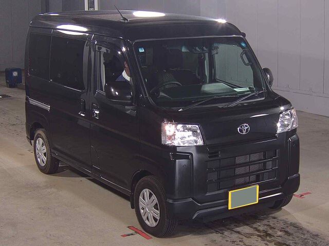 2022 Toyota Pixis Van クルーズ Japan auction vehicle