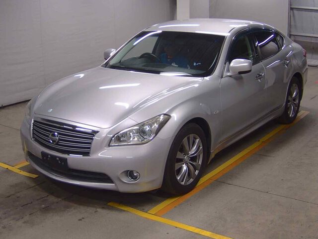 2014 Nissan Fuga 370GT auction photo 4