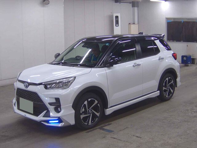 2026 Toyota Raize HV-Z Panorama View auction photo 4