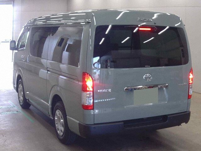 2026 Toyota Hiace ロングスーパーGL auction photo 2