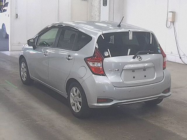 2020 Nissan Note X V Selection auction photo 2