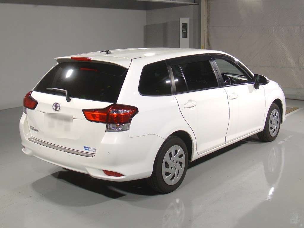 2021 Toyota Corolla Fielder EX auction photo 2