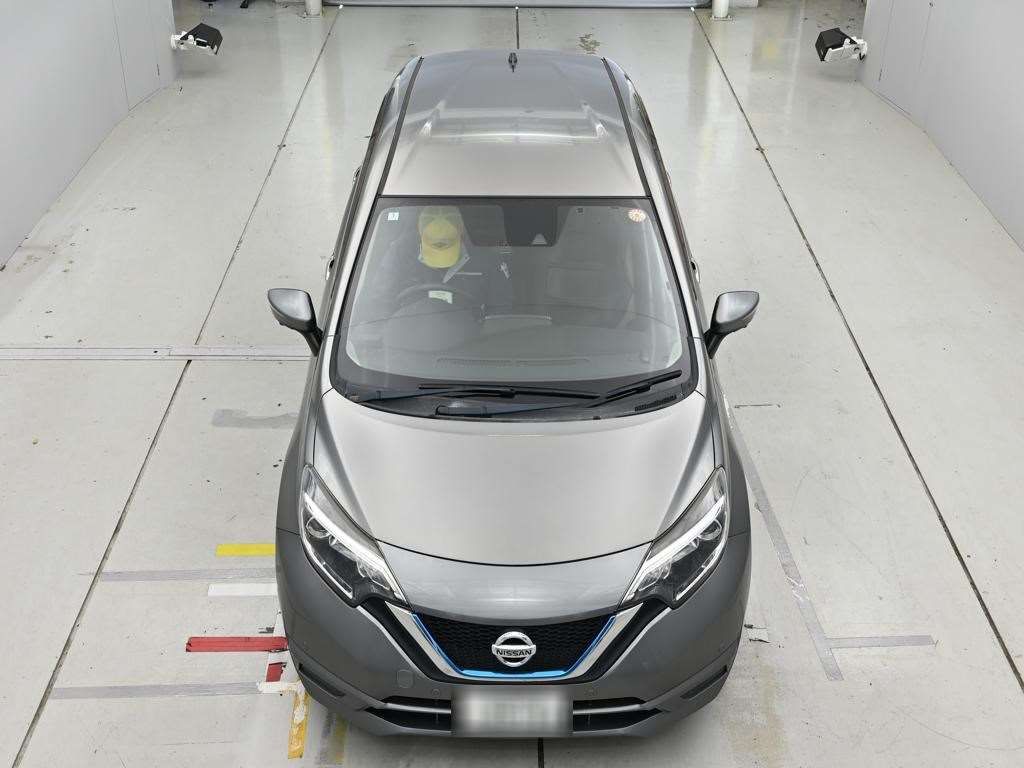 2018 Nissan Note e-パワー X auction photo 7