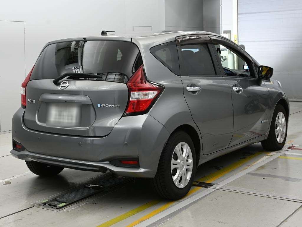 2018 Nissan Note e-パワー X auction photo 2