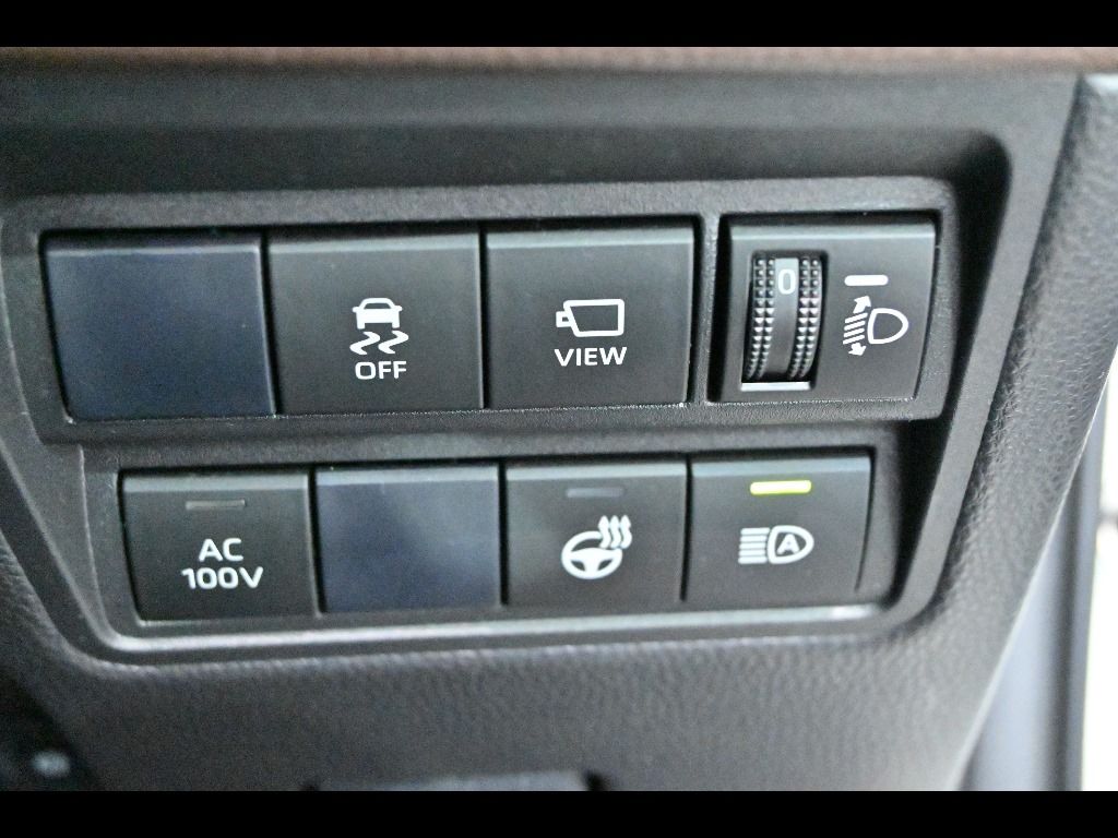 2021 Toyota Yaris Cross ハイブリッドZ auction photo 8