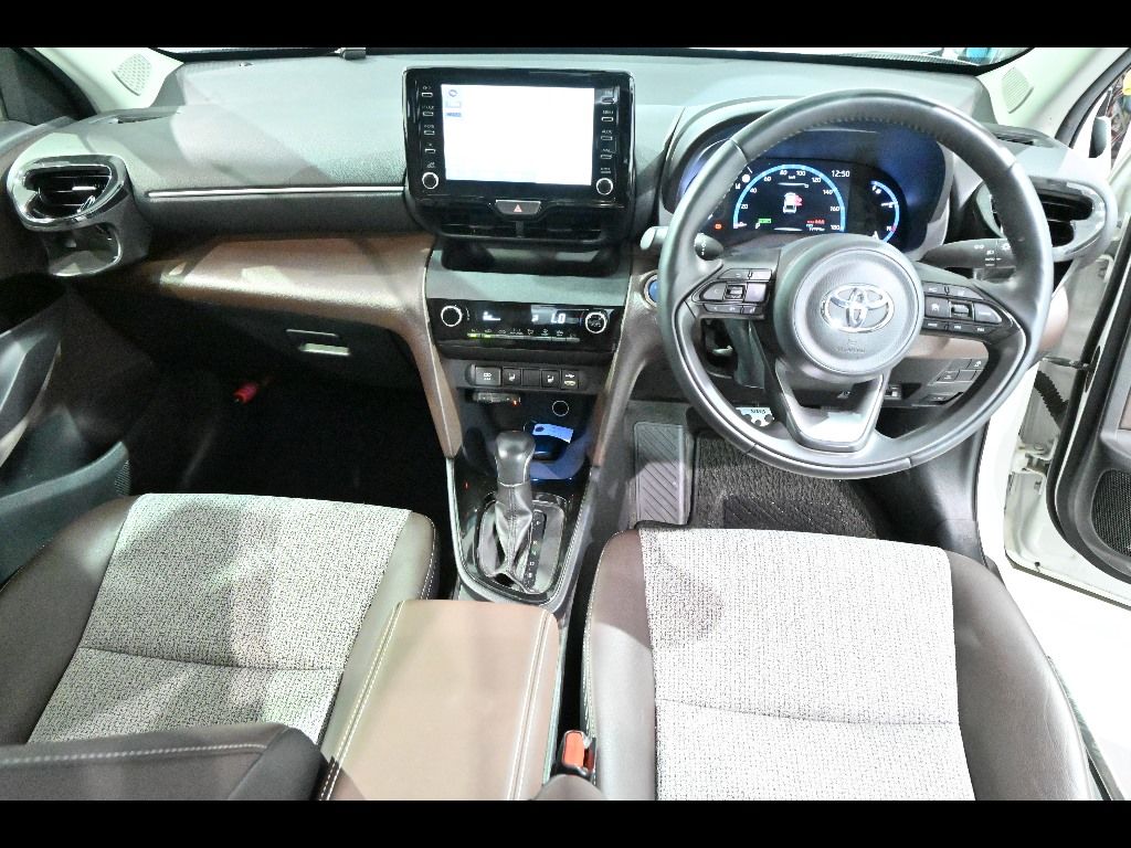 2021 Toyota Yaris Cross ハイブリッドZ auction photo 3