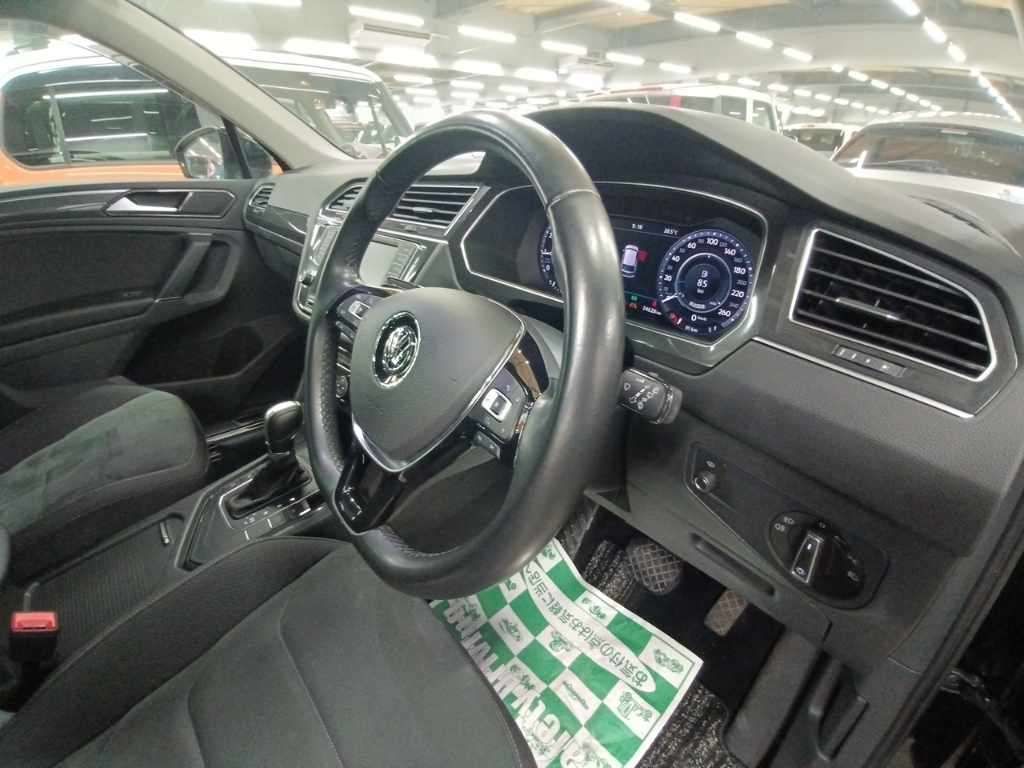 2017 Volkswagen VW ティグアン TSI ハイライン auction photo 9