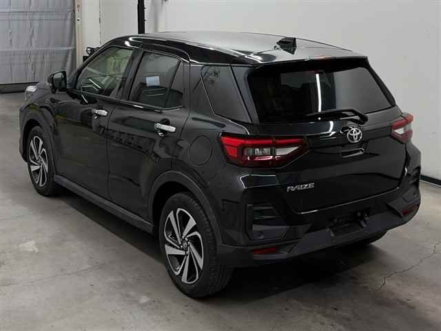 2023 Toyota Raize Z 4WD auction photo 2