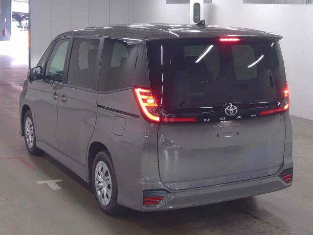 2026 Toyota Noah Hybrid S-X auction photo 2