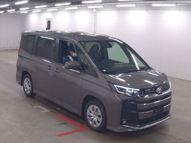 Japan Auction Vehicles 8 2026 Toyota Noah Hybrid S-X auction photo