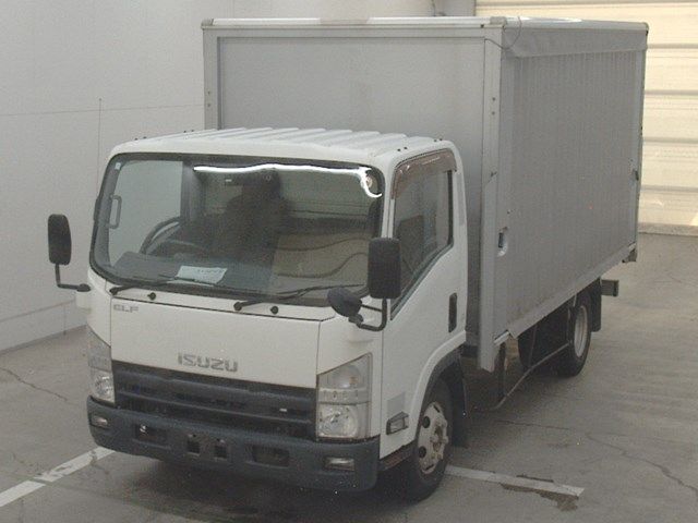 2014 Isuzu Elf バン Japan auction vehicle