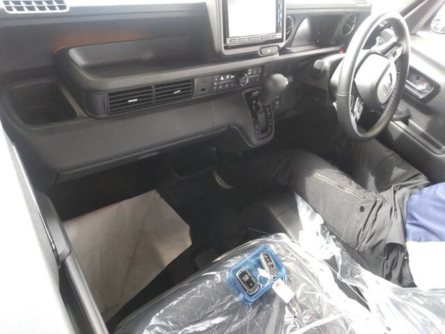 2026 Honda N-BOX Turbo Black Style auction photo 3