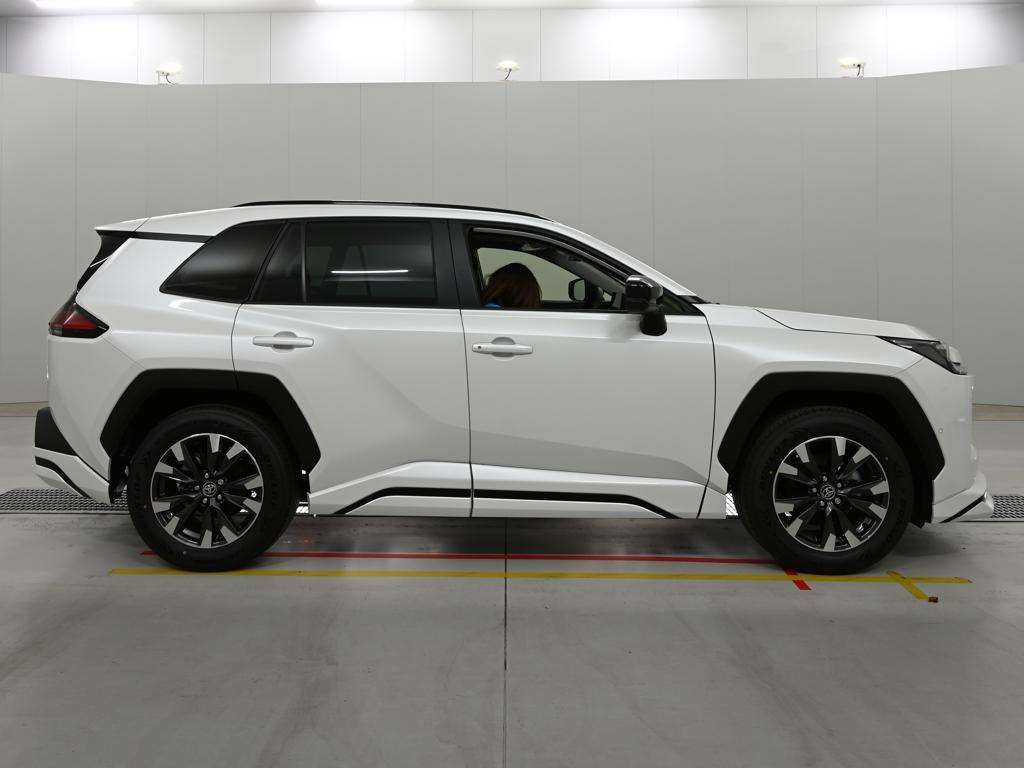 2026 Toyota RAV4 ハイブリッドZ 4WD auction photo 3