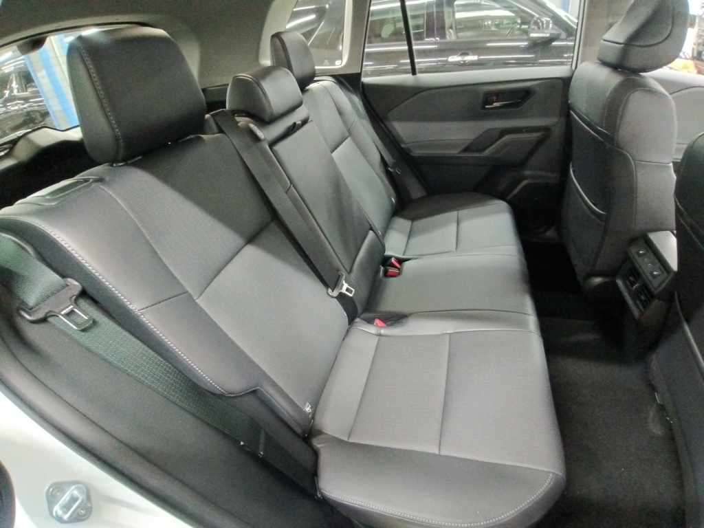 2026 Toyota RAV4 ハイブリッドZ 4WD auction photo 12
