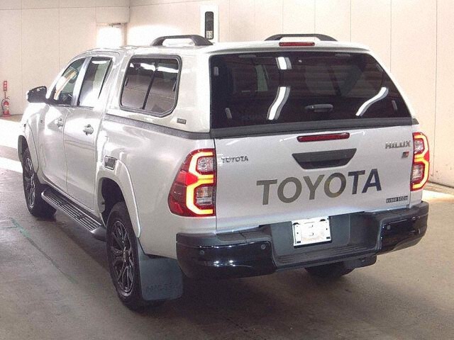 2024 Toyota Hilux Z GRスポーツ 4WD auction photo 2