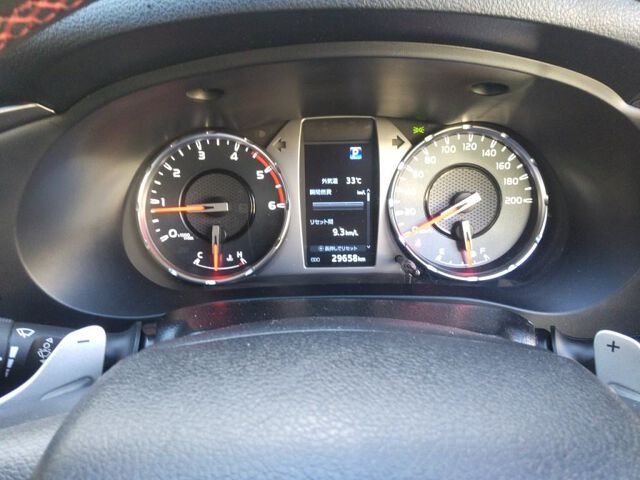 2024 Toyota Hilux Z GRスポーツ 4WD auction photo 3